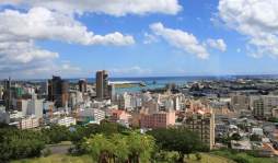 Inversionistas que harían Ciudades Modelo invertirán en Jamaica