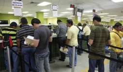 Existen 37 mil placas sin reclamar en la DEI