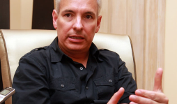 Padilla: 'El Gobierno no tiene que controlar a medios”