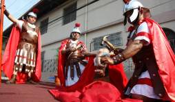'Ayúdanos a no crucificar nuestra casa”: Cardenal Rodríguez