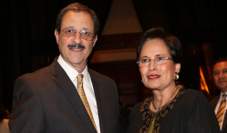 Memorable gala centenaria de Banco Atlántida