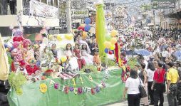 Desbordante celebración de los 119 años de El Progreso