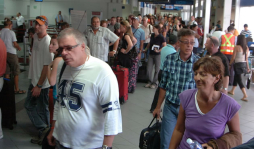Siguen llegando turistas de Canadá a La Ceiba