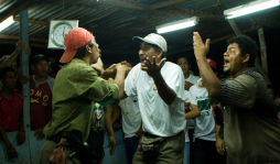 Peleas de gallos, tradición que apasiona a los nicaragüenses