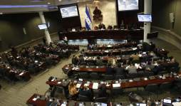 Congreso de Honduras aprobará sexto 'paquetazo” el miércoles