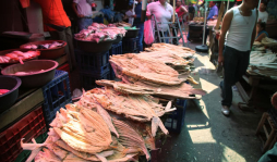 A partir del lunes la libra de pescado seco aumentará L30