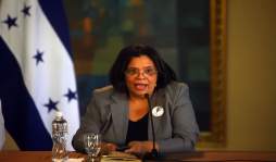 Rectora de la Unah exige evaluar a la Diecp por resultados de depuración