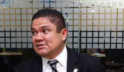 En rojo finanzas del colegio de Abogados