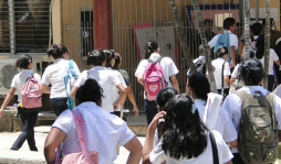 Crearán la policía escolar para proteger a estudiantes