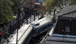 Once muertos y 162 heridos en accidente ferroviario en Argentina