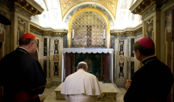 El Papa pide que fe cristiana se refleje en el comportamiento