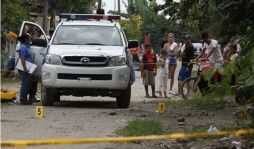 Ultiman a guardia frente a su casa