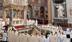 Benedicto XVI denuncia situación 'dramática' de la Iglesia