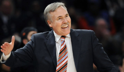Los Lakers contrataron a Mike D’Antoni