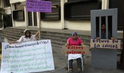 'Ayúdanos a no crucificar nuestra casa”: Cardenal Rodríguez