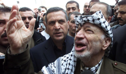 Abren la tumba de Yaser Arafat