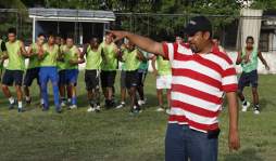 Ricardo Charly Zúñiga donde pone el ojo hay un futbolista