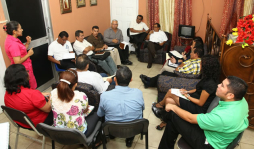 Certificarán a 8,000 estudiantes