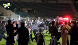 Sube a 74 muertos y mil heridos por disturbios en Egipto