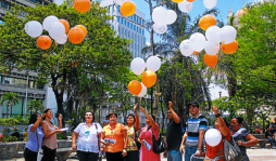 Enfermos de esclerosis recurren a caridad pública