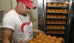 Alza en la harina afecta a panaderías