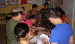 Apatía reinó entre votantes de Tela