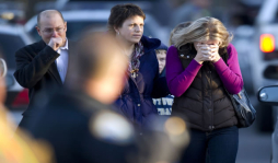 Forenses establecen identidad de víctimas de matanza en Connecticut