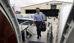 Mitt Romney cierra brecha con Obama