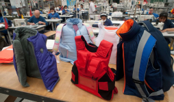 Fabrican ropa blindada para niños en Estados Unidos