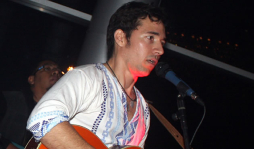 'Mucho más”, lo último de Polache