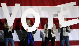 Obama jugará básquet; Romney se irá a Boston