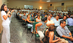 A las calles irán médicos de la Universidad Católica