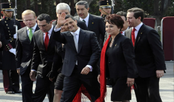 Peña Nieto promete recuperar la paz en México