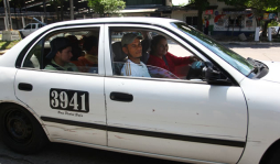 Gladys Maritza, la reina de los taxis colectivos