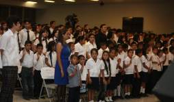Estudiantes de las bilingües enseñarán inglés en escuelas públicas