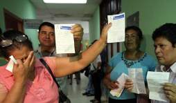 Ministra de Salud será interpelada por falta de medicinas en hospitales