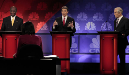 Debaten sobre política exterior