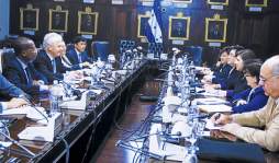 Desde enero, el lempira se devaluó 40 centavos