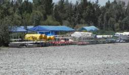 Sismo se traga un lago