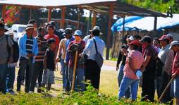 Desalojan a invasores de terrenos de San Manuel