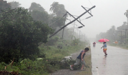 El tifón Bopha deja al menos 43 muertos en el sur de Filipinas