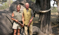 Critican cacería de elefantes del rey Juan Carlos de España