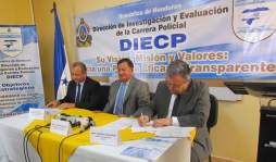 Aplicarán pruebas de confianza a hondureños