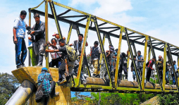 Proponen canjear al periodista Langlois