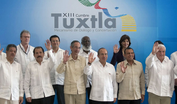 CA y México firman acuerdo para ampliar TLC