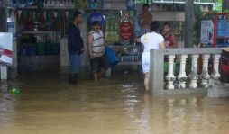 Desaparecidos un adulto y dos niños por crecida en Choloma