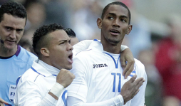 Honduras elimina a España y toca la puerta de cuartos de final