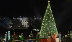 Obama inaugura árbol navideño recordando a las víctimas de Sandy