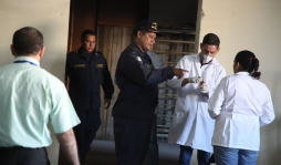 Unos 425 policías son sometidos a pruebas toxicológicas en San Pedro Sula
