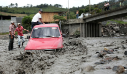Un muerto y tres puentes destruidos en Ocotepeque por lluvias
